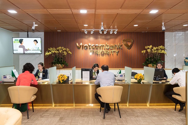 Khách hàng VIP chuyển tiền ngoài Vietcombank được hưởng hạn mức 3 tỷ VND / giao dịch 