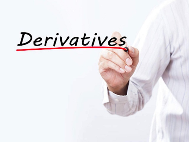 Chứng khoán phái sinh có tên tiếng Anh là Derivatives
