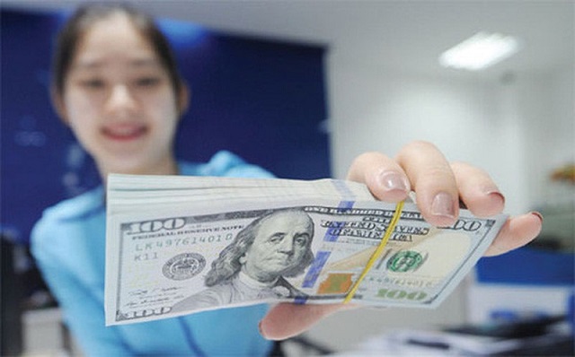 Tôi có thể đổi từ USD sang Việt Nam đồng ở đâu?