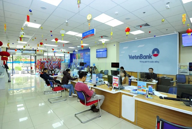 Có thể xem giờ làm việc của ngân hàng Vietinbank ở đâu?