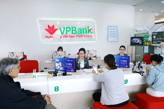 Làm thẻ tín dụng VPBank tại phòng giao dịch