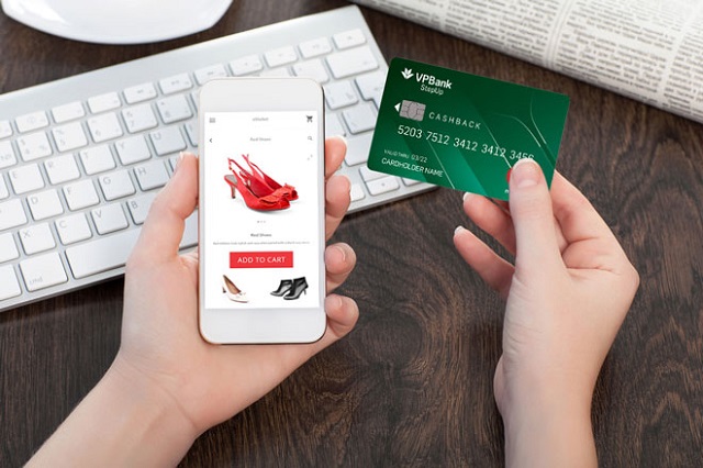 Thẻ Stepup hoàn tiền tới 5% khi khách hàng mua sắm trực tuyến
