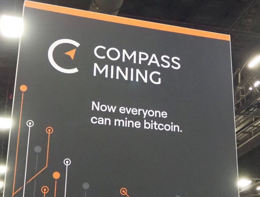 Công ty khai thác Compass Mining cắt giảm 15% số nhân viên và giảm lương ban điều hành